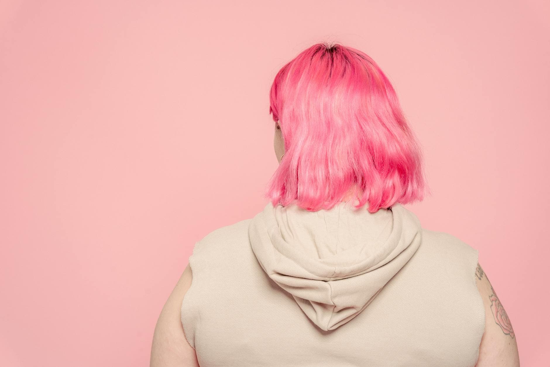Lily Allen, Lindy West, And The Sensationalisation of “Bad Polyamory”