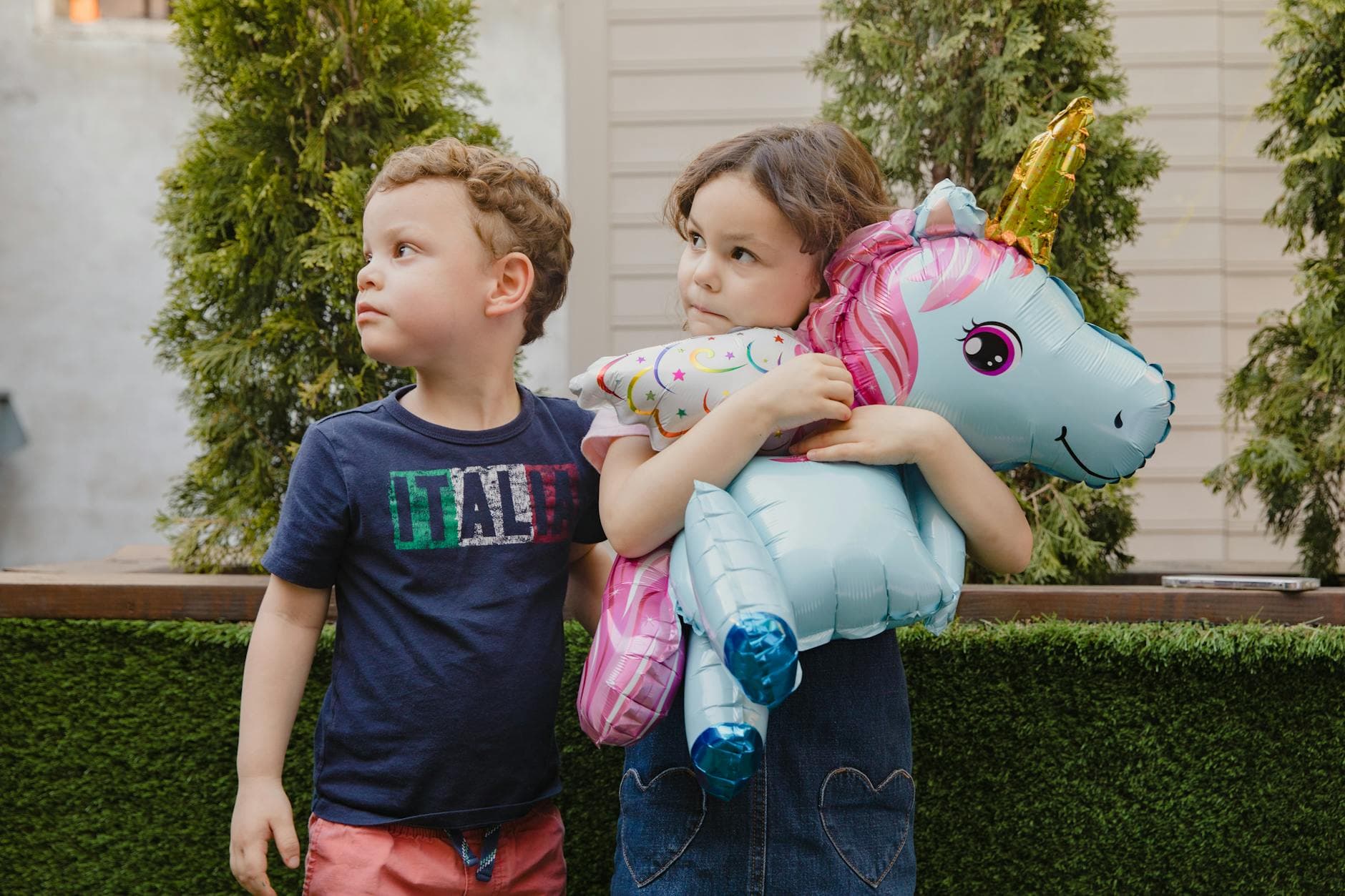 So You Want To Be A Unicorn: A Guide to Dating Polyamorous Couples