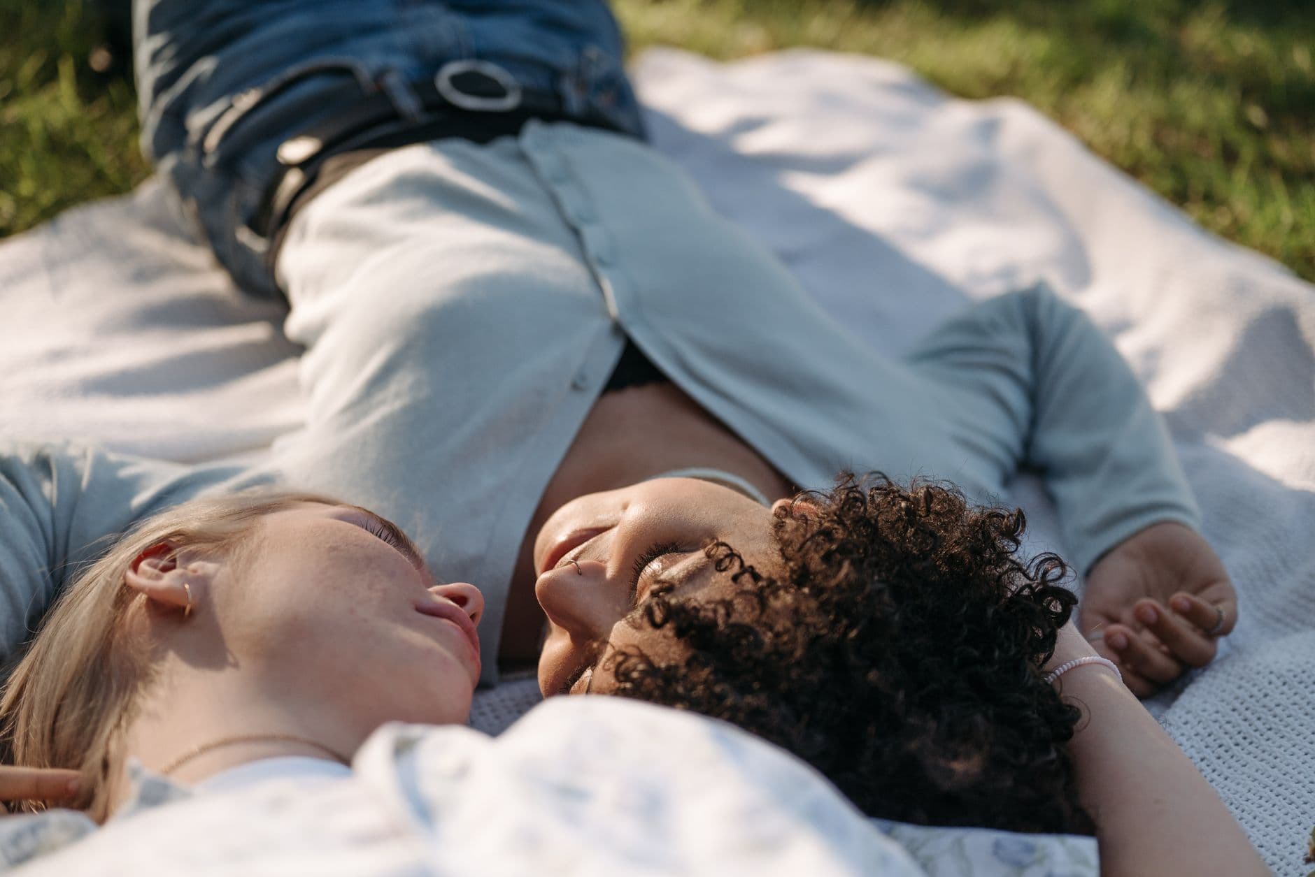 What Does ENM Mean? A Complete Guide to Ethical Non-Monogamy